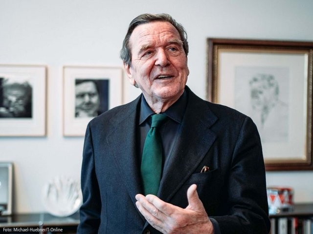 Altkanzler Gerhard Schröder wird Publizist bei t-online