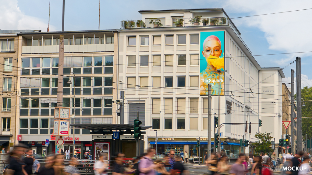 „The Square“: Ströer und blowUP launchen neuen Digital-Screen am Premium-Standort Kölner Neumarkt