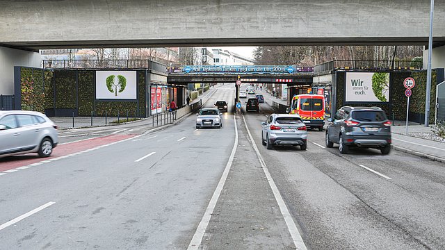 Vertical garden for Rosenheimer Strasse in Munich as Ströer launches pilot project for the greenscaping of railway underpasses 