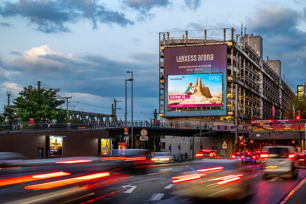 Meilenstein für digitale Außenwerbung in Köln