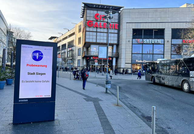 Siegen supplements warning infrastructure with digital warning channels from Ströer